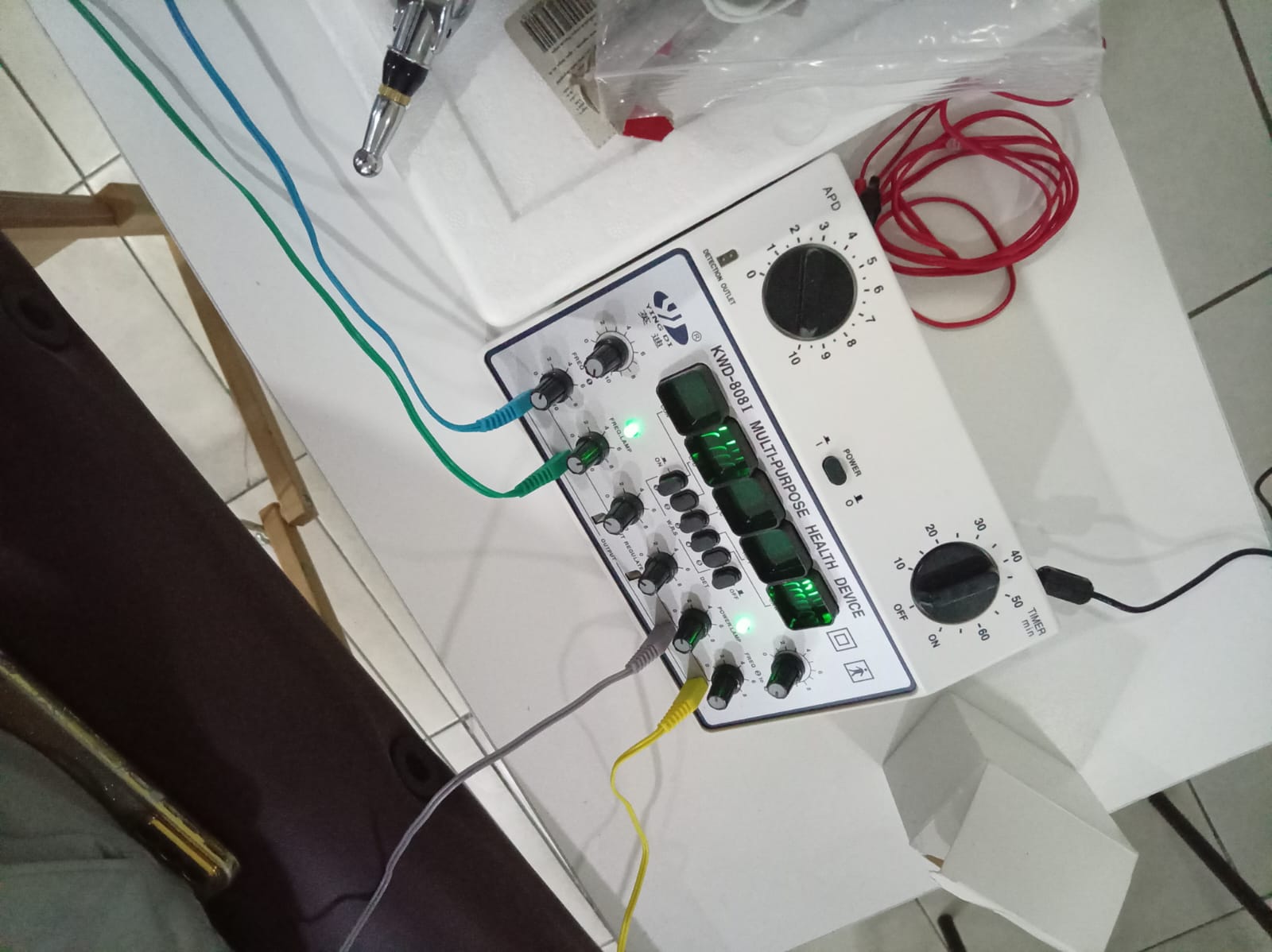 Equipo de electroestimulaci&oacute;n disponible para alquiler